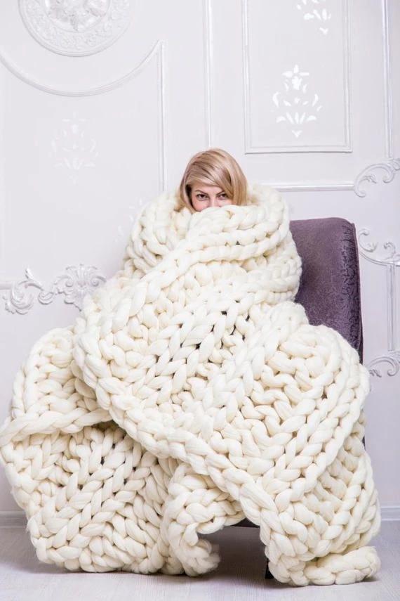Chunky Knit Blanket, Super Thick and Cloud-Soft