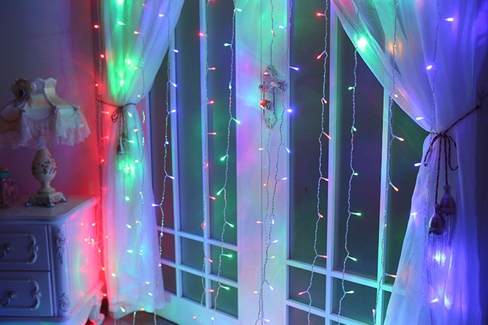 Harwelton LED Curtain Lights for Windows, Walls and Parties