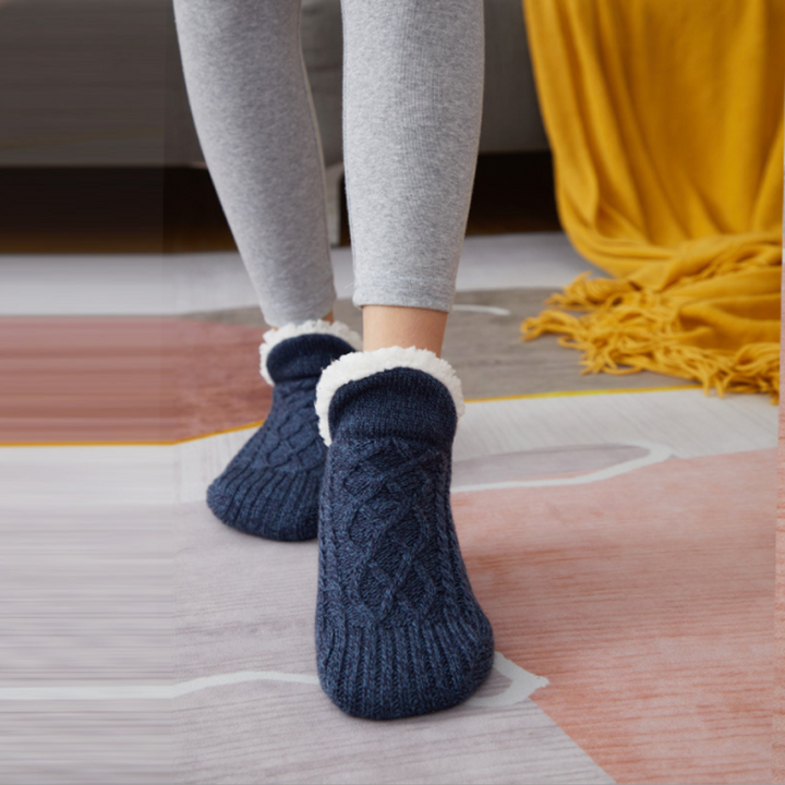 Knitted Fleece-Lined Slipper Socks with Silicone Grips