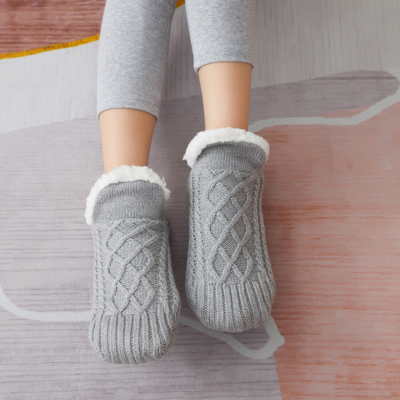 Knitted Fleece-Lined Slipper Socks with Silicone Grips
