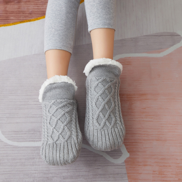Knitted Fleece-Lined Slipper Socks with Silicone Grips