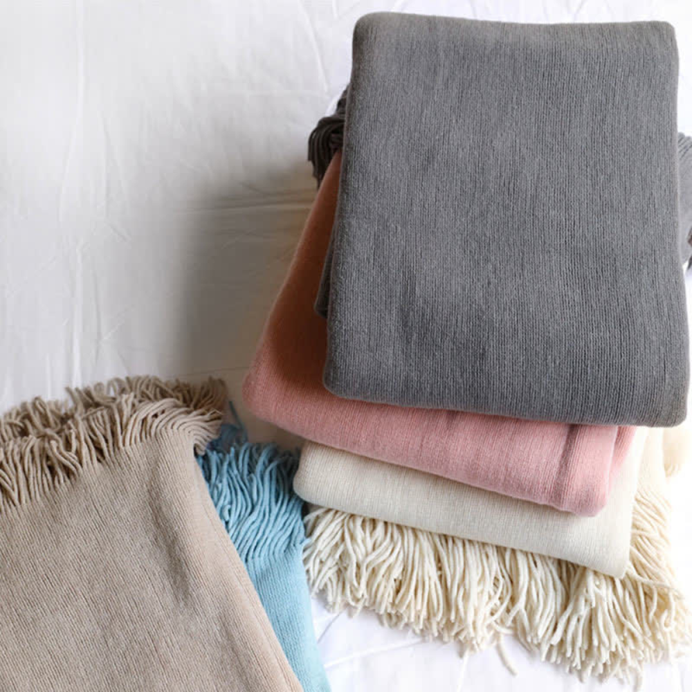 Chunky Knit Throw Blanket with Tassel Edges in Soft Acrylic