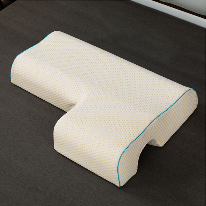 Harwelton Arched couples pillow with arm tunnel
