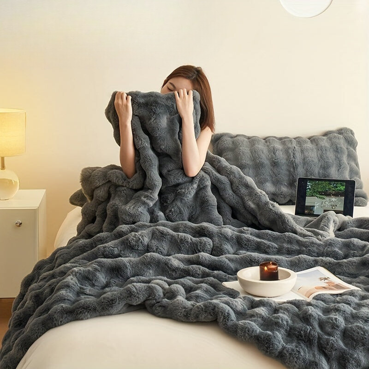 Double-Sided Fleece Blanket in Silky Faux Rabbit Fur