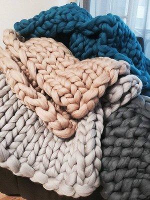 Chunky Knit Blanket, Super Thick and Cloud-Soft