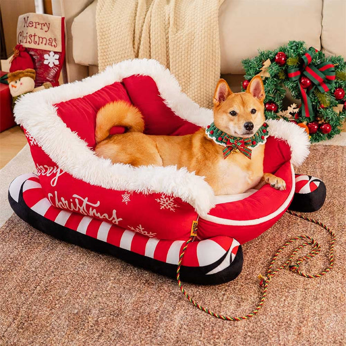Harwelton™ Sleigh-Shaped Dog Bed with Plush Faux Fur for Cosy Winters