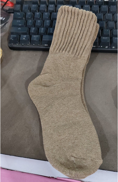 Thick caramel knit crew socks