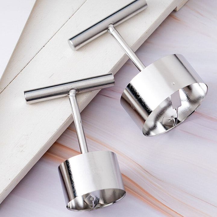 Harwelton™ Stainless Steel Twin-Blade Apple and Pear Corer