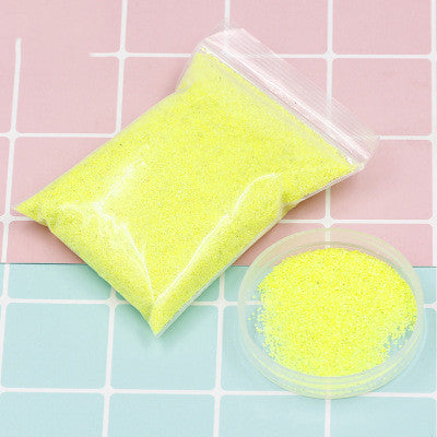 Harwelton Magic sand for kids that stays dry in water