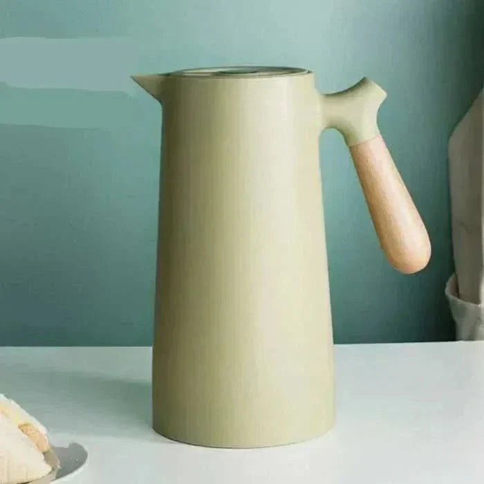 750ml Stainless Steel Flask Keeps Drinks Hot for 12 Hours