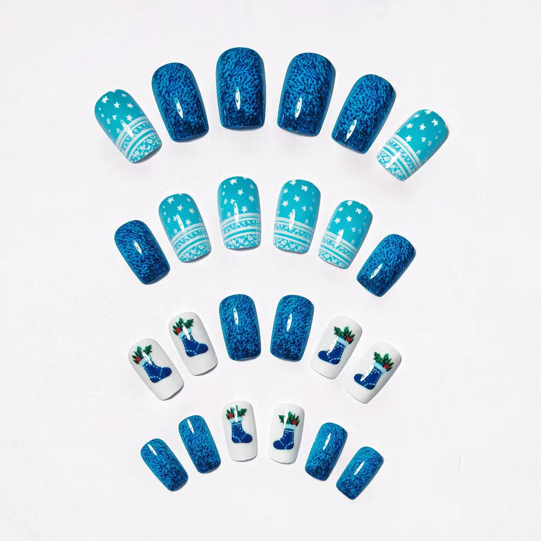 Harwelton™ Reusable Winter Press-On Nails with Snowy Designs