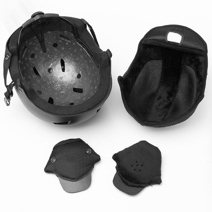 Insulated Ski Helmet with Warm Padding and Secure Closure