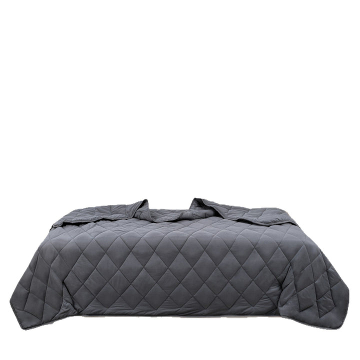 Plush Quilted Blanket with Even Warmth for Every Season