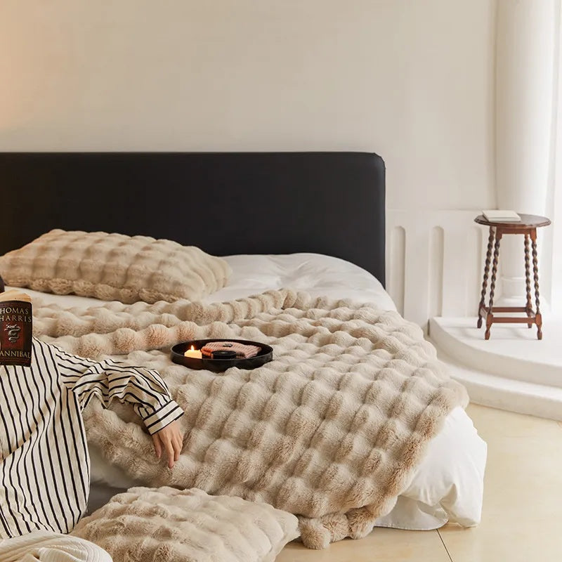 Dual-Layer Faux Fur Throw with Cloud-Soft Plush Feel