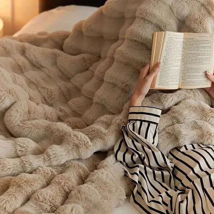 Dual-Layer Faux Fur Throw with Cloud-Soft Plush Feel