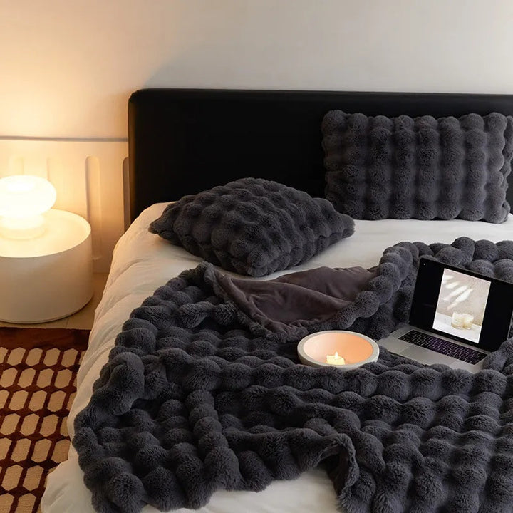 Dual-Layer Faux Fur Throw with Cloud-Soft Plush Feel