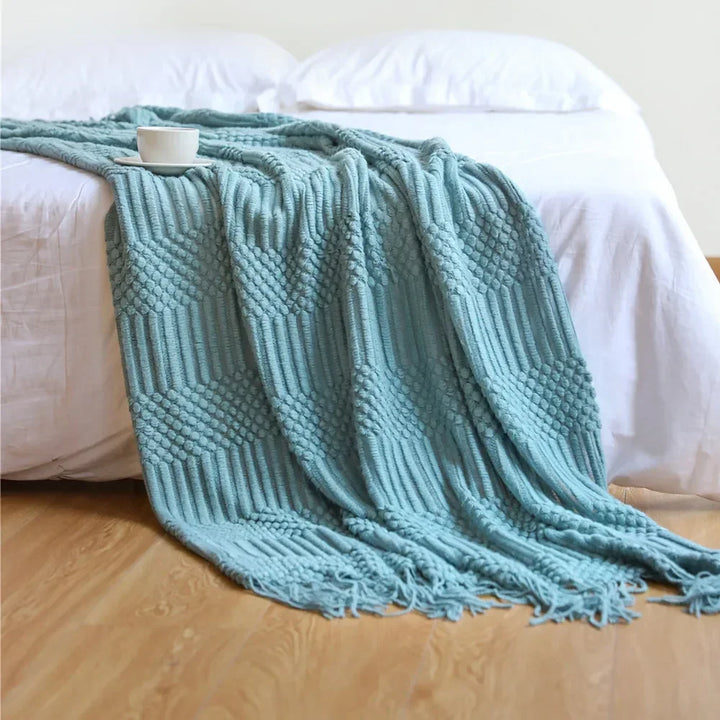 Nordic Chunky Knit Throw in Soft Faux Cashmere