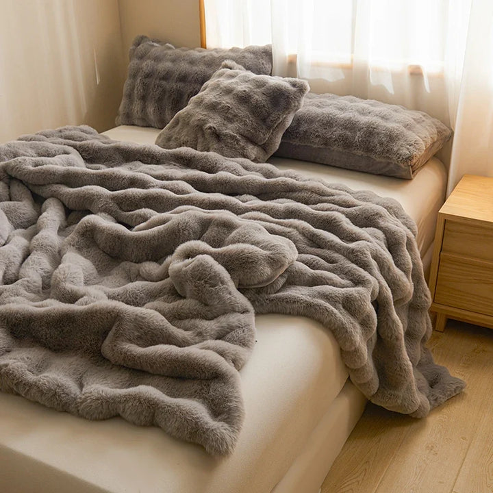 Ultra-Soft Faux Fur Throw with a Silky Plush Feel