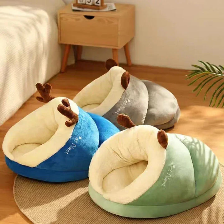 Slipper-Shaped Fleece Dog Bed – Foldable &amp; Washable