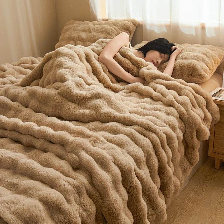 Ultra-Soft Faux Fur Throw with a Silky Plush Feel