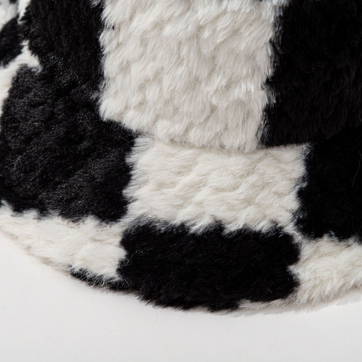 Black checkerboard fluffy bucket hat