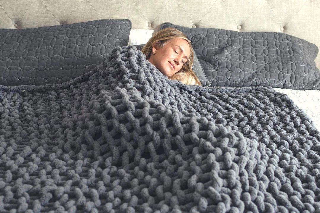 Chunky Knit Blanket, Super Thick and Cloud-Soft