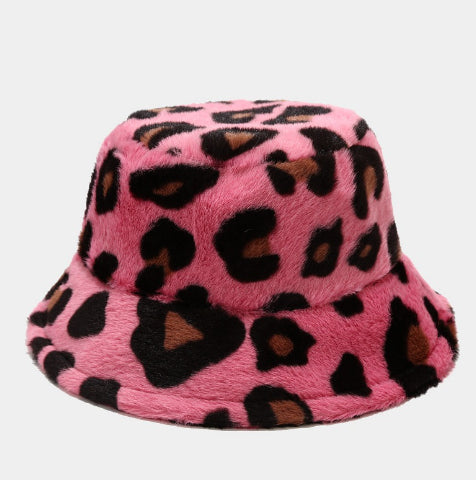 Fluffy cow print faux fur bucket hat