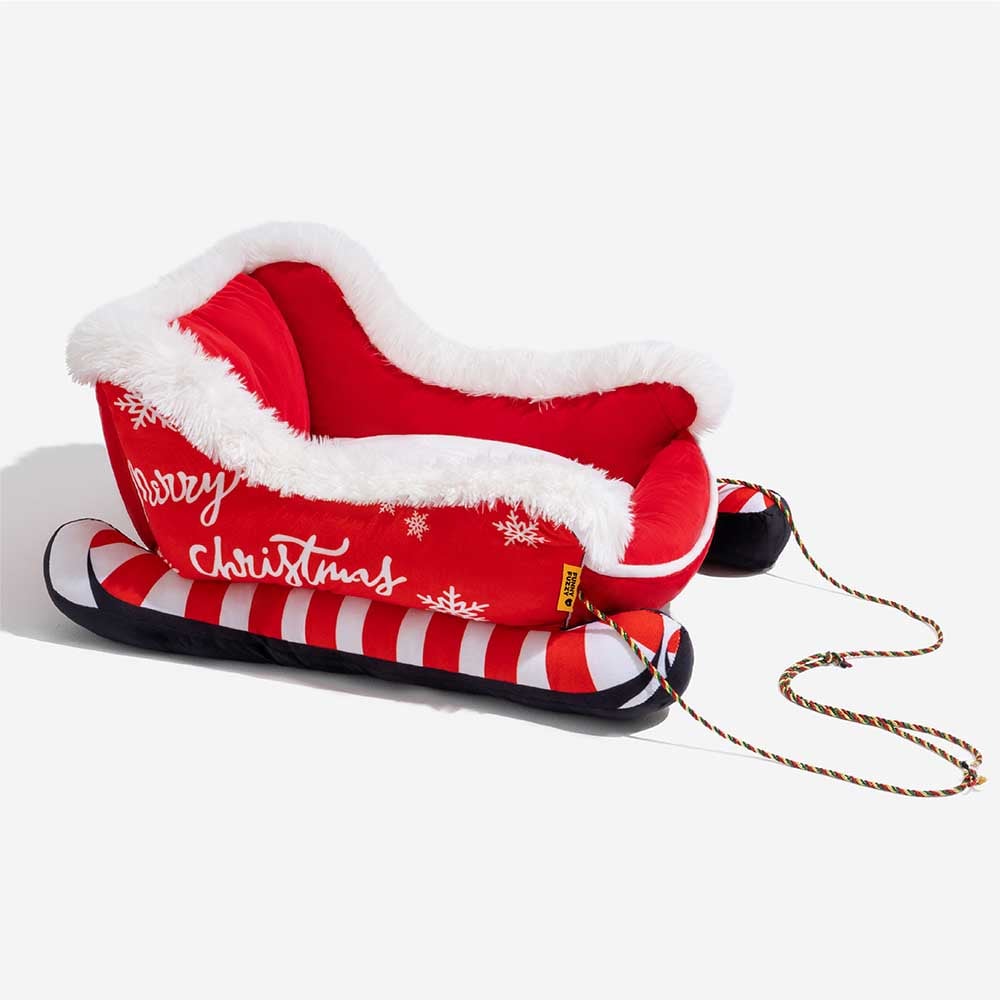 Sleigh-Shaped Dog Bed with Plush Faux Fur for Cosy Winters