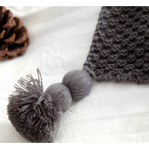 Chunky Waffle Knit Throw with Pom-Pom Tassels