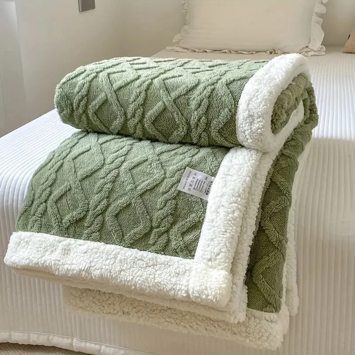 Tufted Sherpa Fleece Blanket with a Cloud-Soft Feel