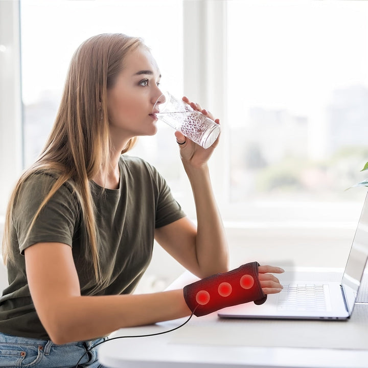 Heated Wrist Brace with Adjustable Strap and Remote