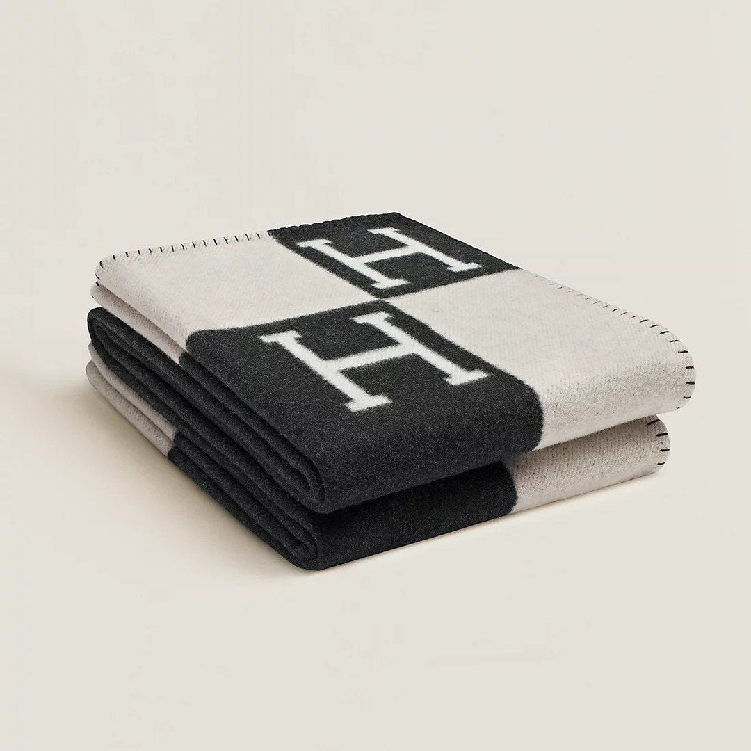 Cotton Sofa Throw 140 x 170 cm for Cosy Evenings