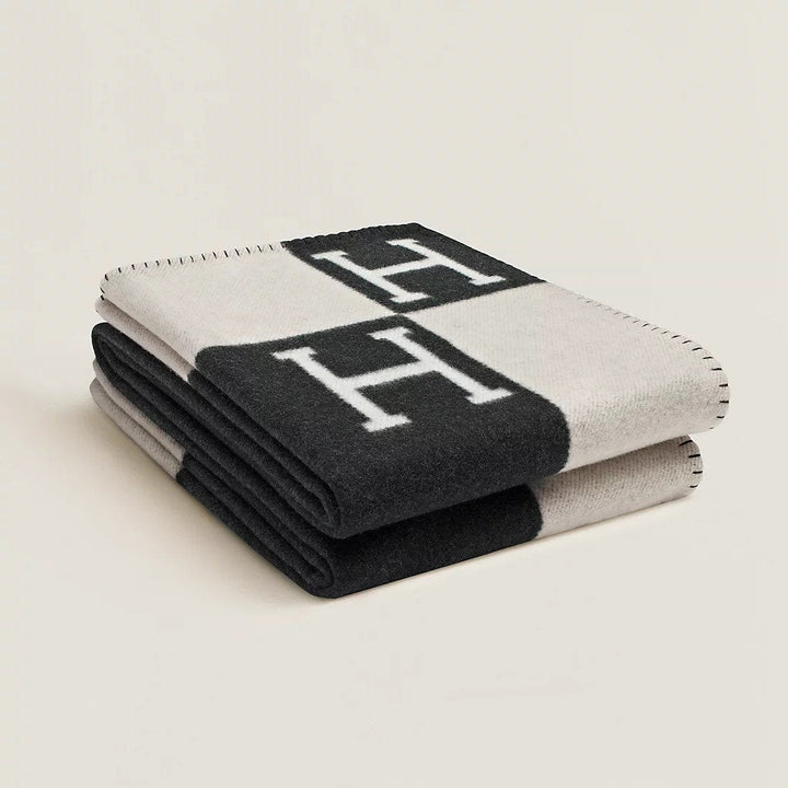 Cotton Sofa Throw 140 x 170 cm for Cosy Evenings