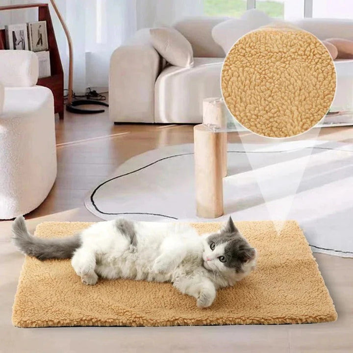 Self-Warming Pet Blanket for Cats and Dogs, No Power Needed