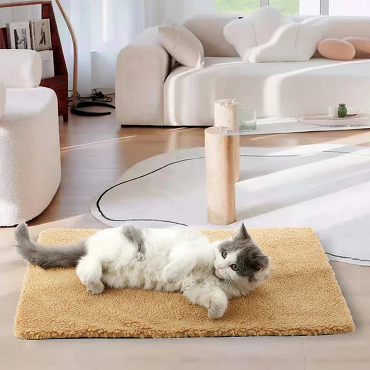 Self-Warming Pet Blanket for Cats and Dogs, No Power Needed