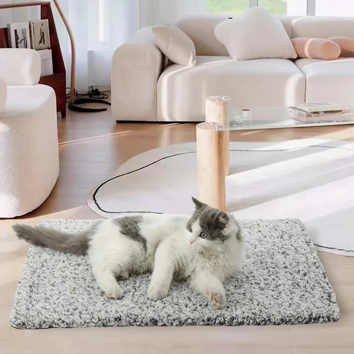 Self-Warming Pet Blanket for Cats and Dogs, No Power Needed