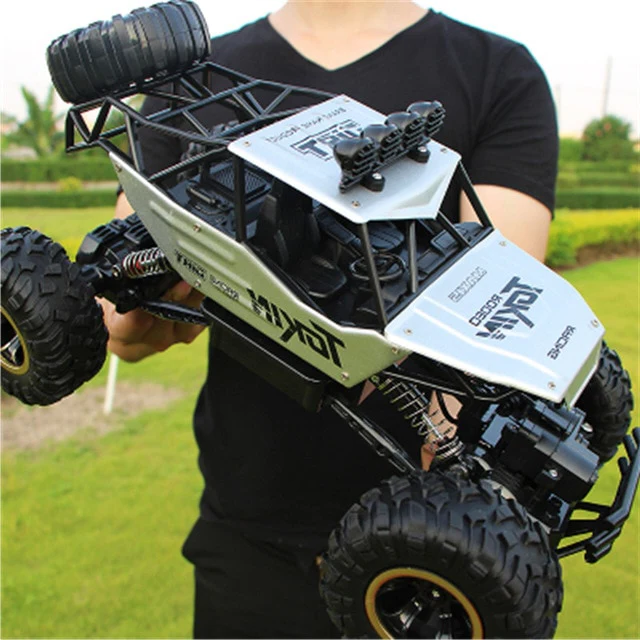 1:12 4WD Remote Control Monster Truck with 2.4GHz Control