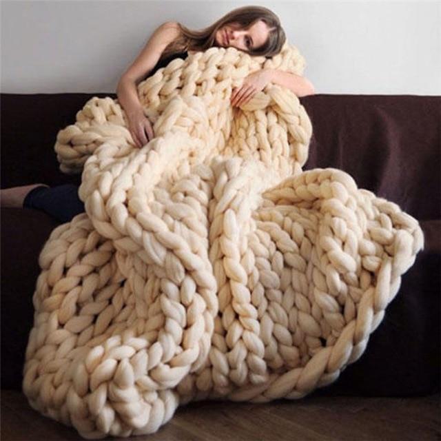 Handmade Chunky Knit Blanket with Super-Soft Texture