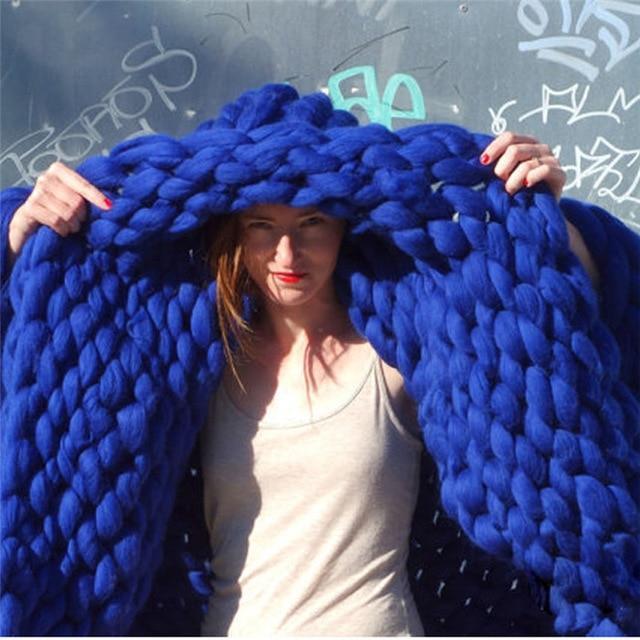 Handmade Chunky Knit Blanket with Super-Soft Texture