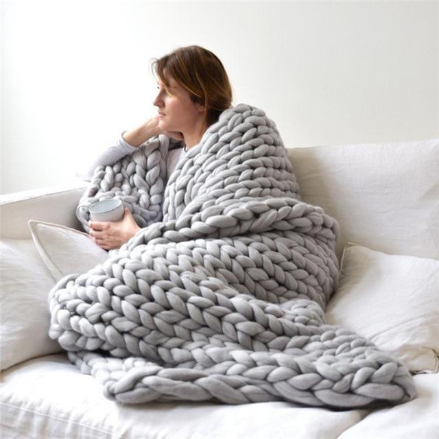 Harwelton™ Handmade Chunky Knit Blanket with Super-Soft Texture