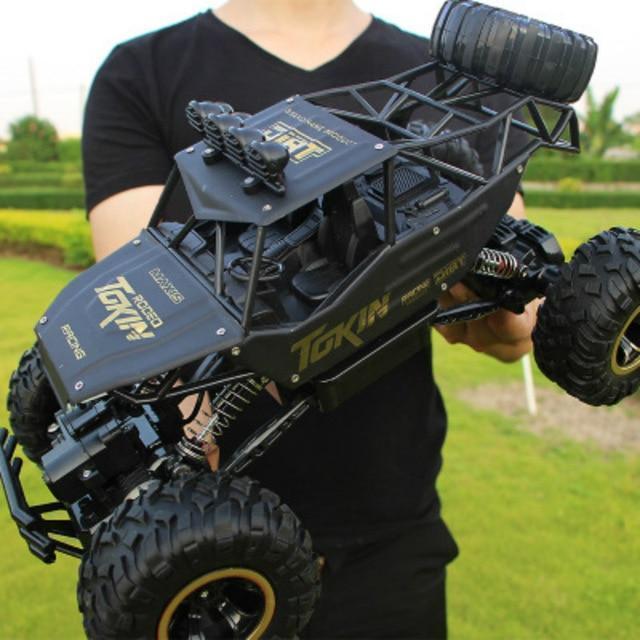Harwelton™ 1:12 Remote Control 4x4 Monster Truck for Rough Terrain